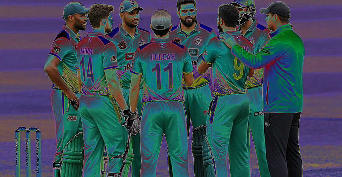 এস্পোর্টসের অদৃশ্য ডেটা-পাইপলাইন: একটি খালি বিশ্লেষণ থেকে অন-চেইন যাচাইয়ের পথে